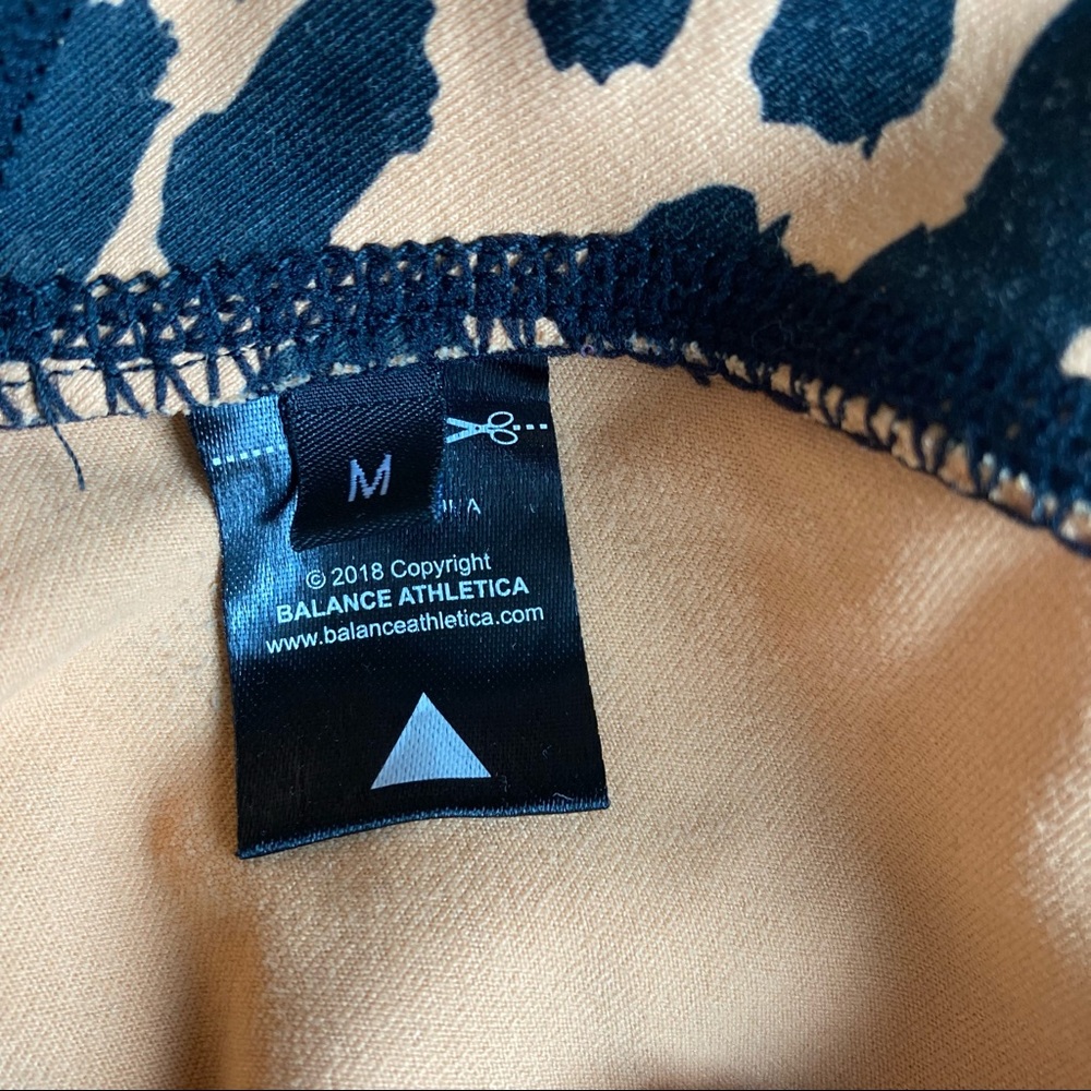 SOLD!!!! balance athletica king cheetah ascend pant - Picture 4 of 4